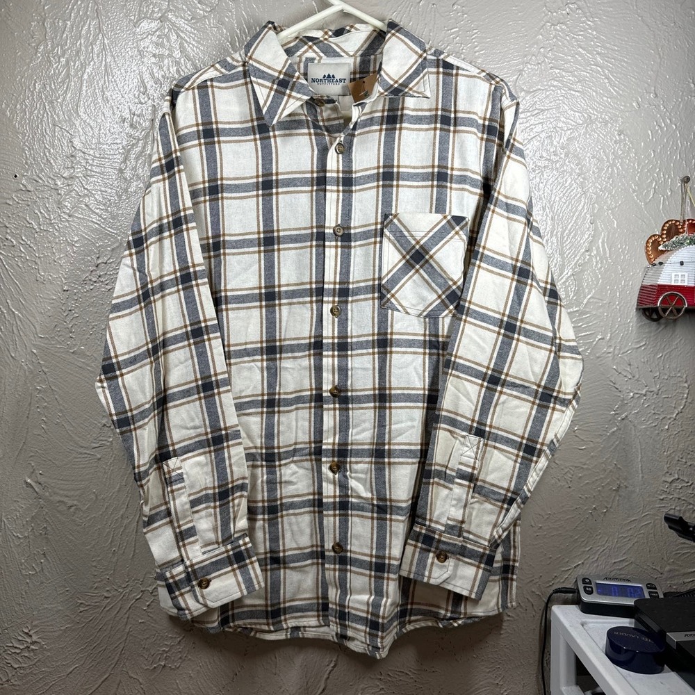 NWT Northeast Outfitters Shirt Men’s Cream Flannel Plaid Button Up Size Large‎